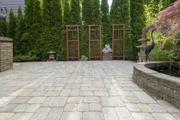 Cost of Backyard Hardscape Service in Vienna