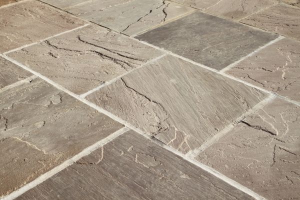 Cost of Paving Tile Installation in Vienna